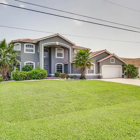 Waterfront Retreat With Pool On Caloosahatchee River
